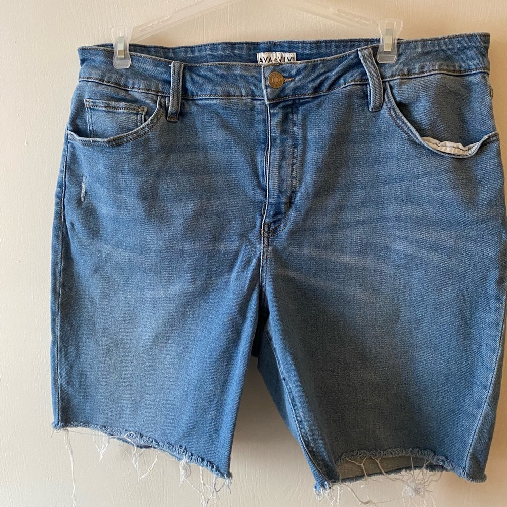 Cut Off Bermuda Denim Short